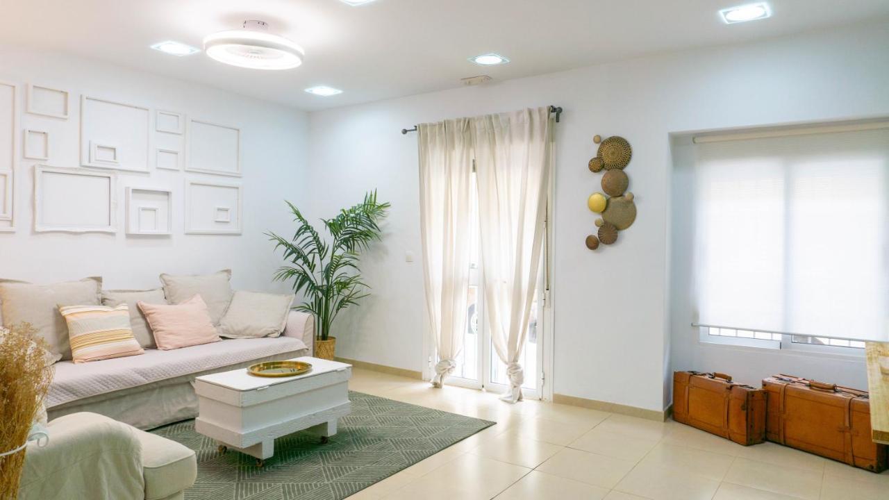 Apartment Caleta Beach Málaga Extérieur photo